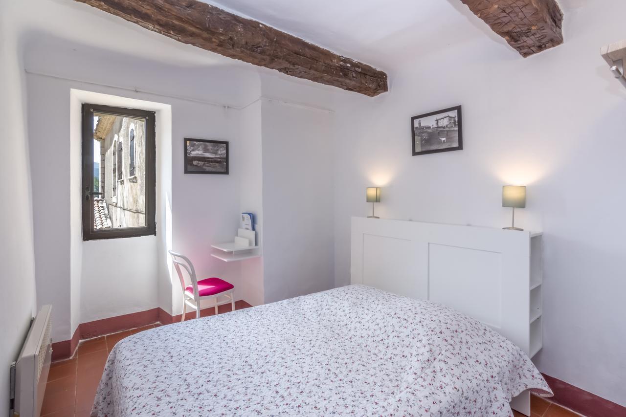 Chambre D'Hotes - Ferme De Chanteraine エギュイーヌ エクステリア 写真